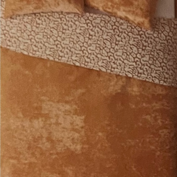 Opalhouse Reversible Velvet Duvet Cover Set​ - Picture 4 of 12